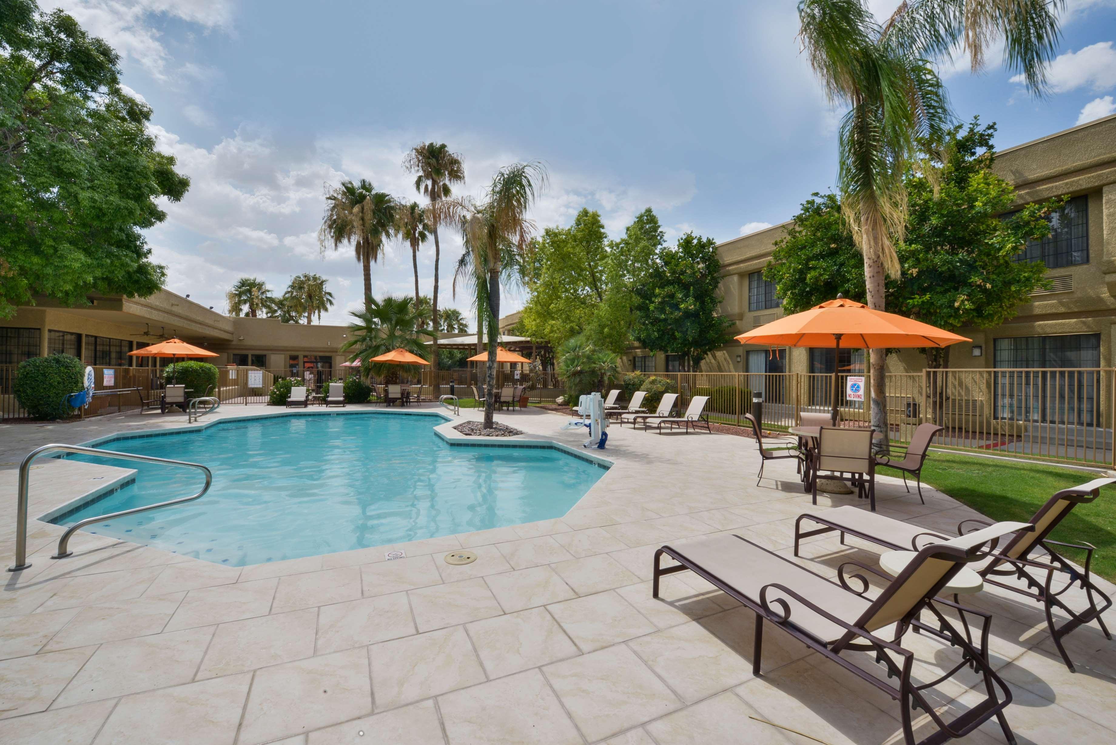 Wyndham Tucson Airport Hotel & Conference Center Eksteriør billede