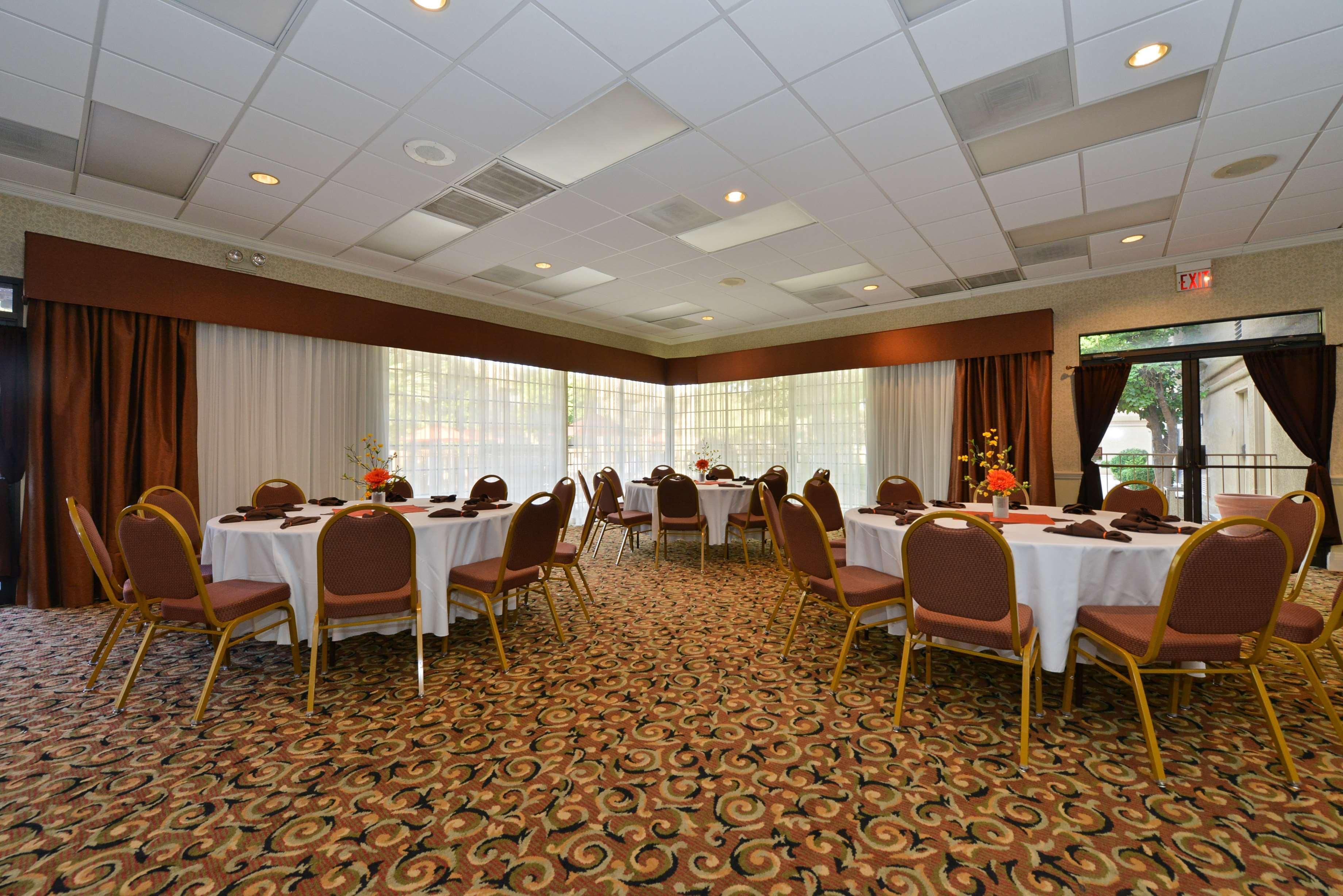 Wyndham Tucson Airport Hotel & Conference Center Eksteriør billede