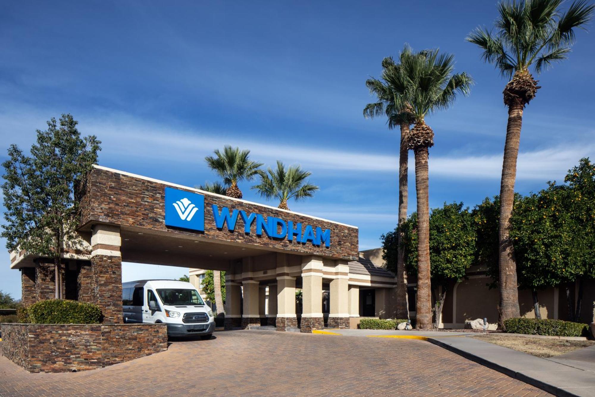 Wyndham Tucson Airport Hotel & Conference Center Eksteriør billede